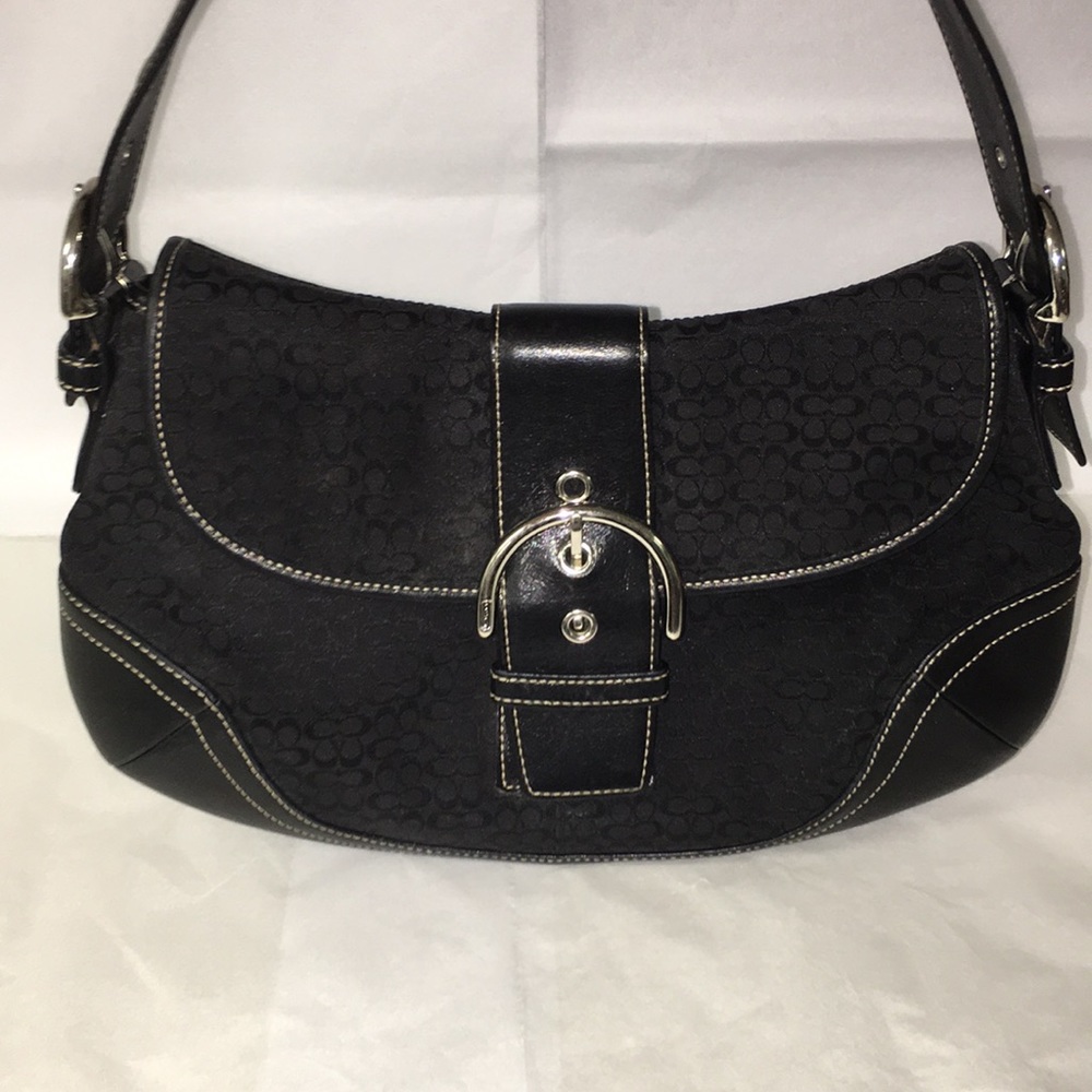 AUTHENTIC COACH PURSE - Picture 2 of 8